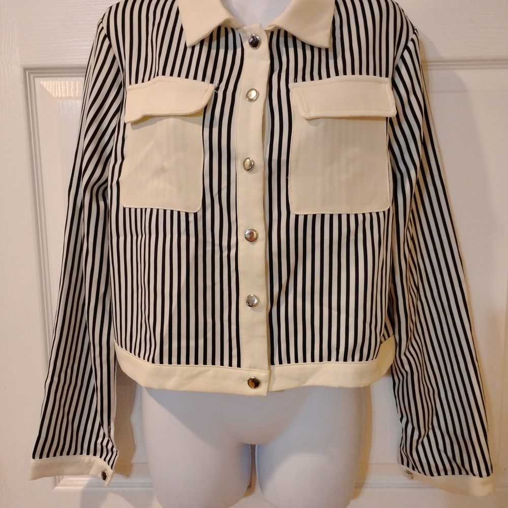 SHEIN Black and White Striped Blazer